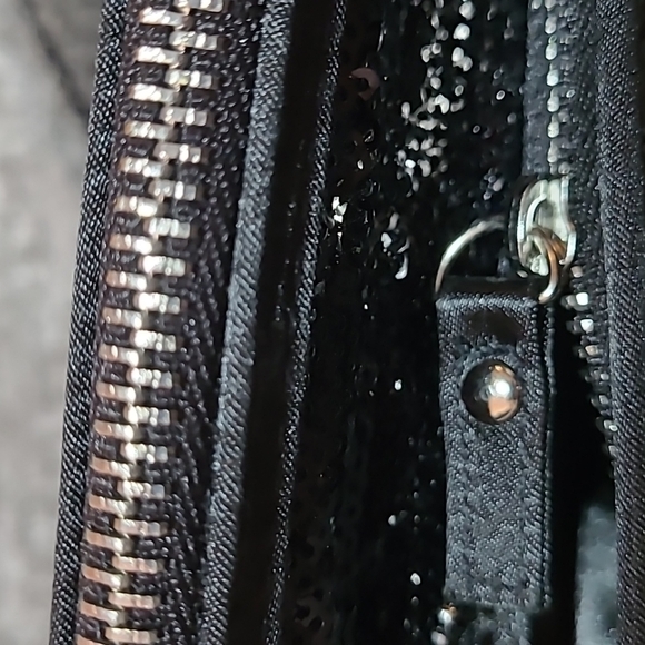 Victoria Secret Reversible Sequins Bling Charm Clutch Purse PRICE FIRM - Picture 5 of 14